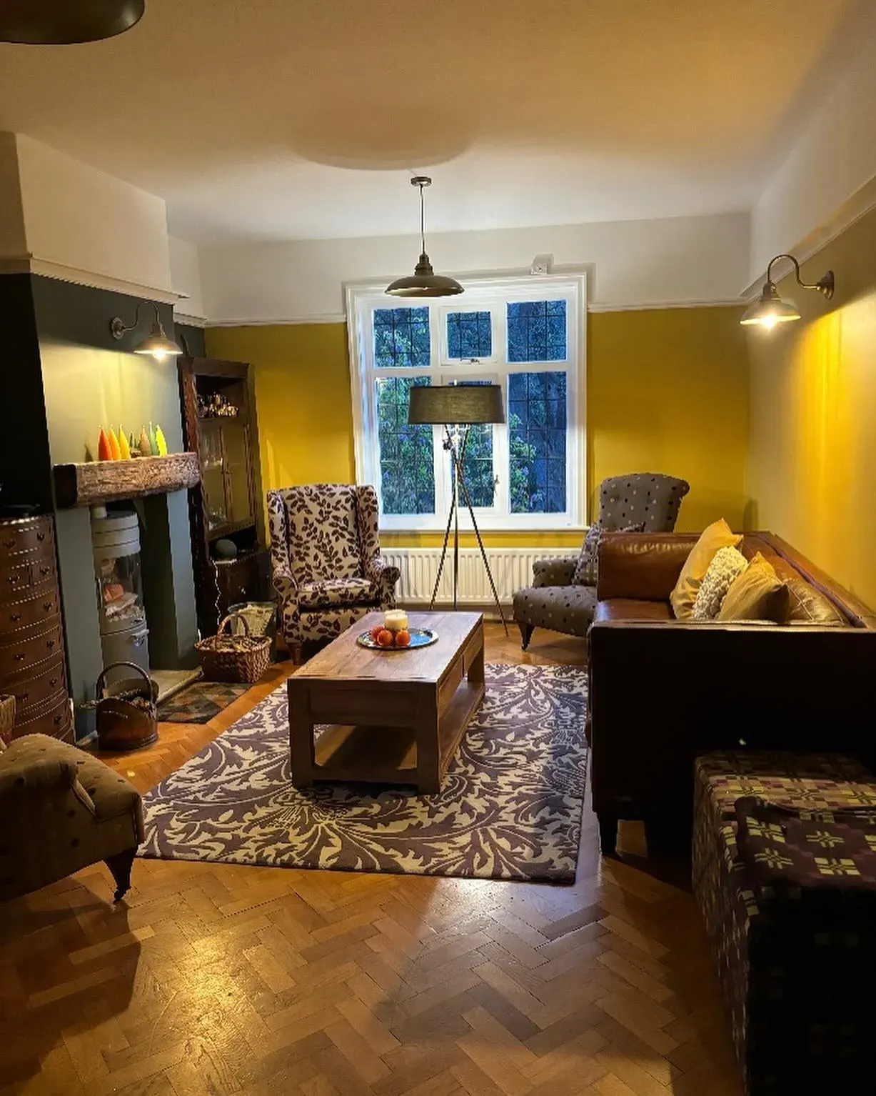 Dulux Cherished Gold living room color review