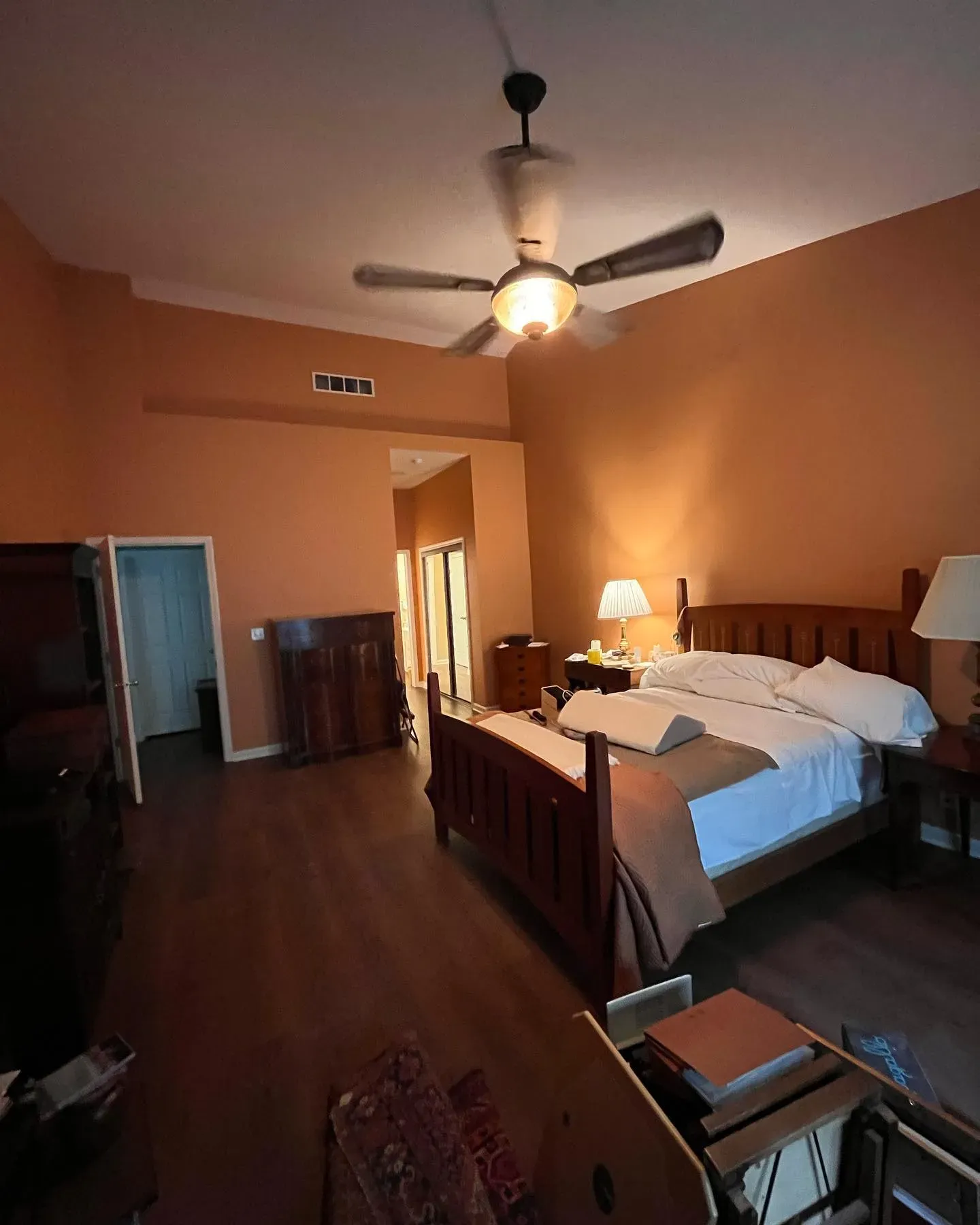 SW Chivalry Copper bedroom interior idea