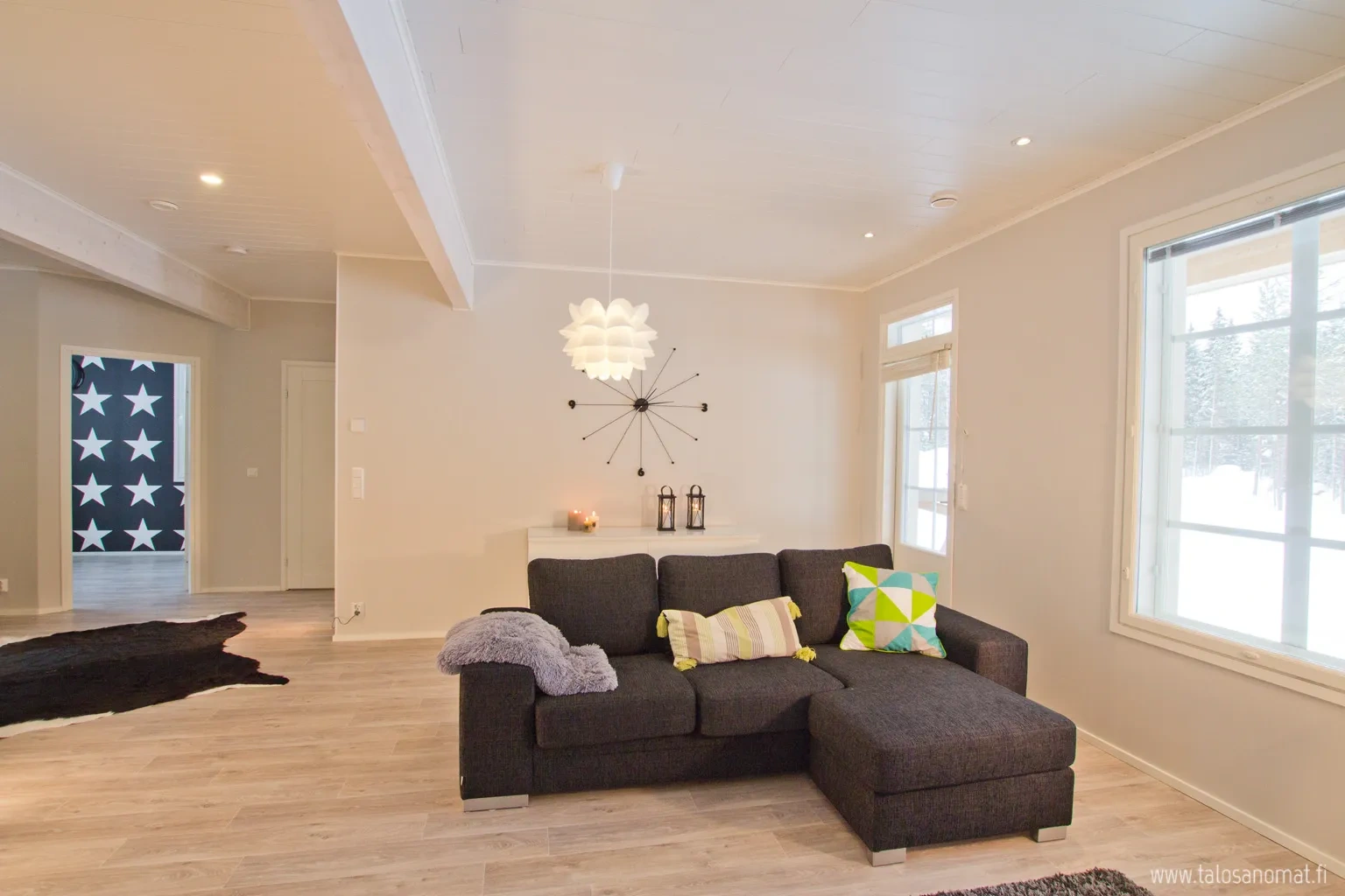 Interior with paint color Tikkurila Batiste G487