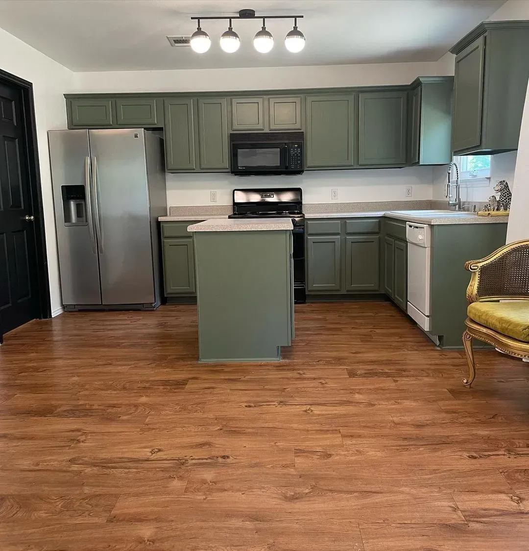 Behr Conifer Green kitchen cabinets color review
