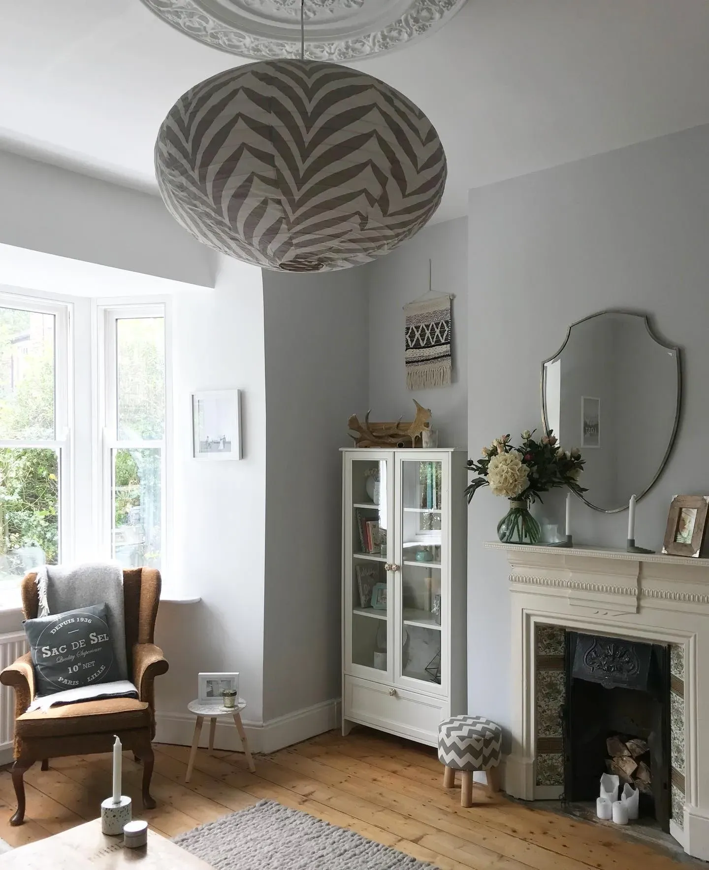 Dimpse living room color review