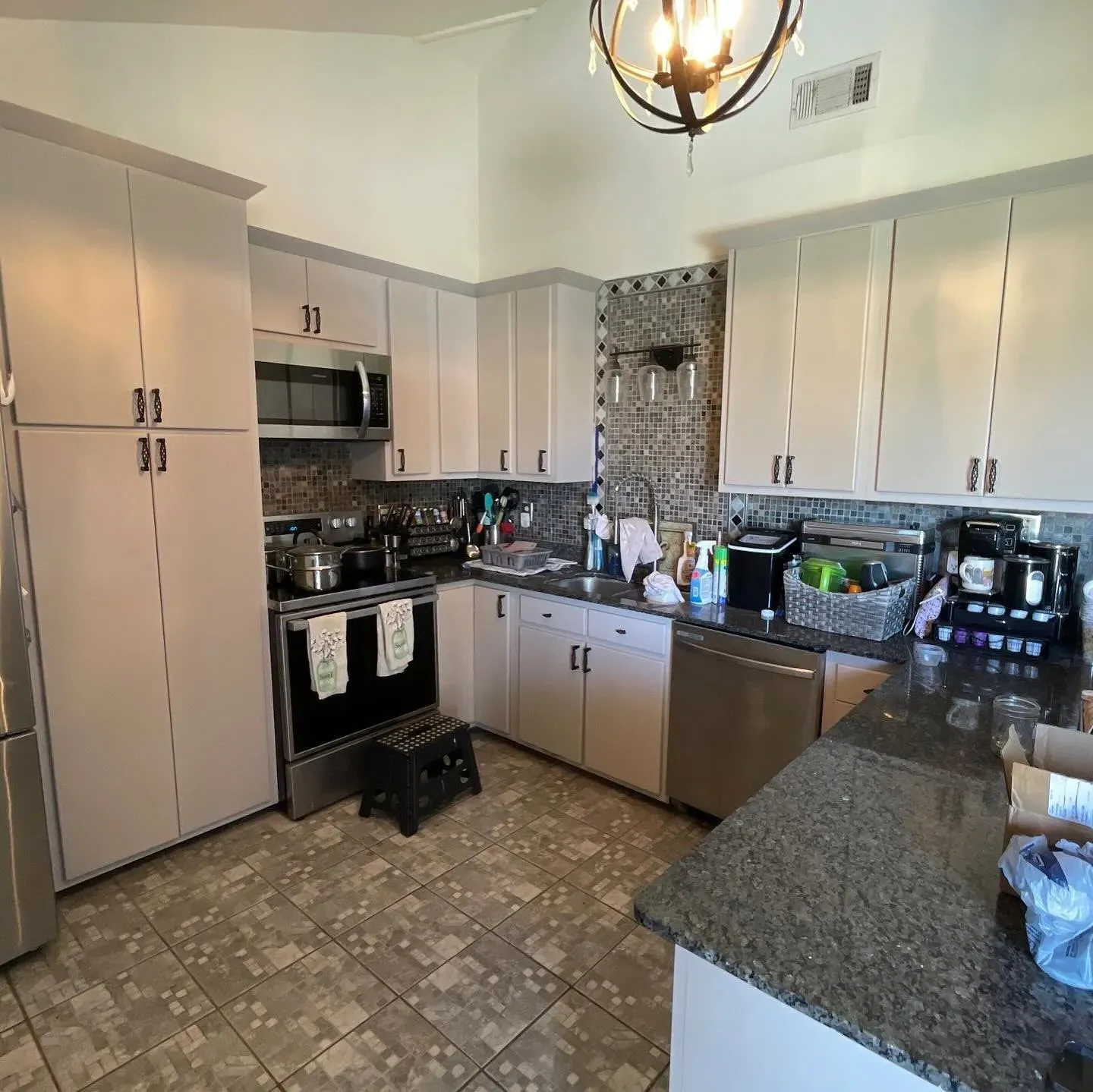 SW Diverse Beige kitchen cabinets paint review