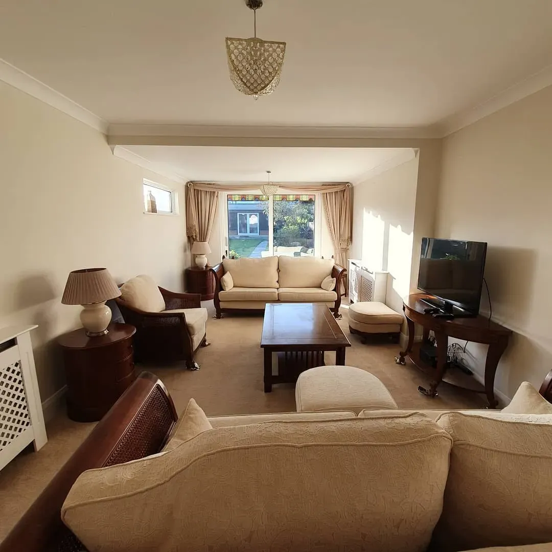 Almond White living room color review