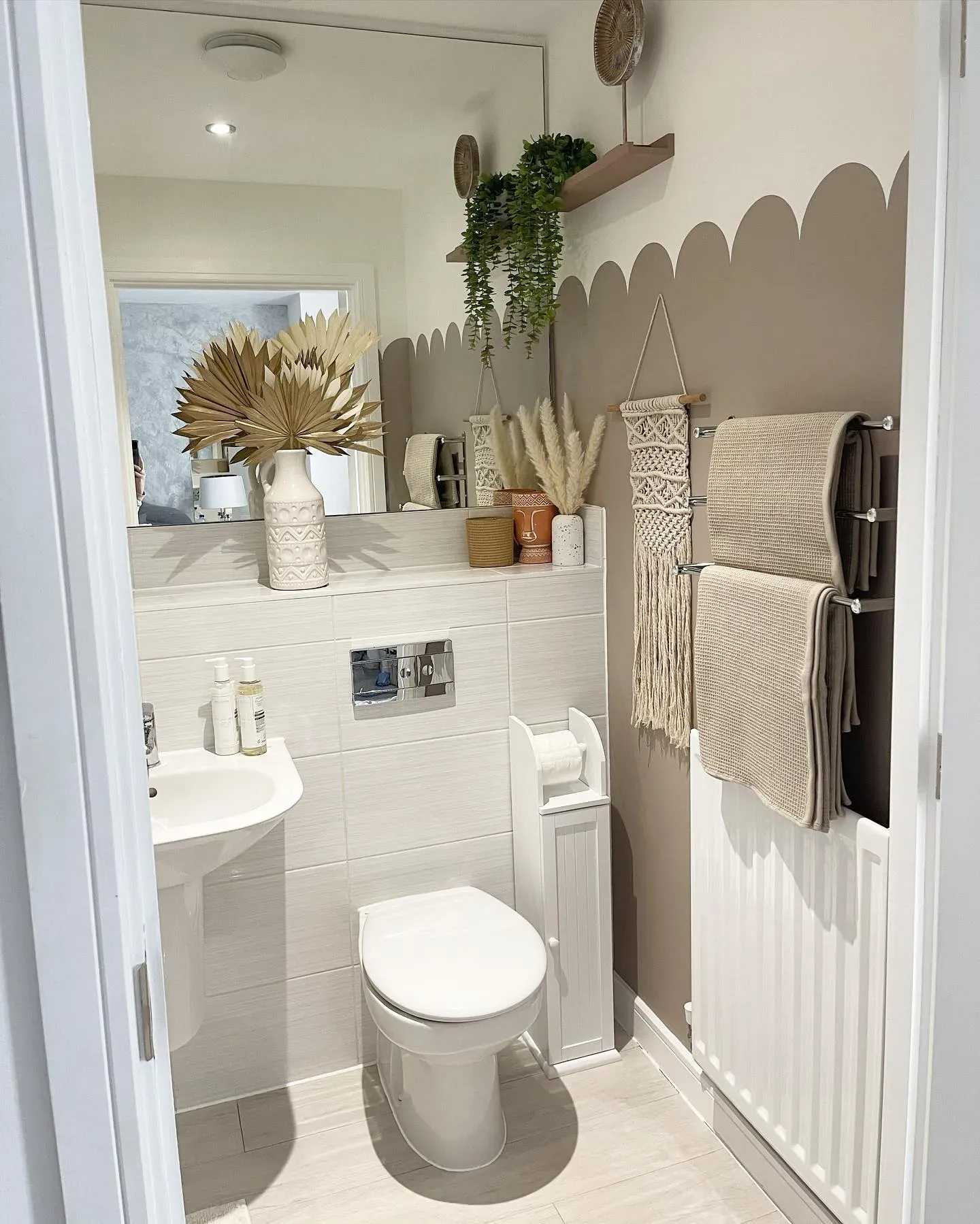 Soft Truffle bathroom scalloped wall