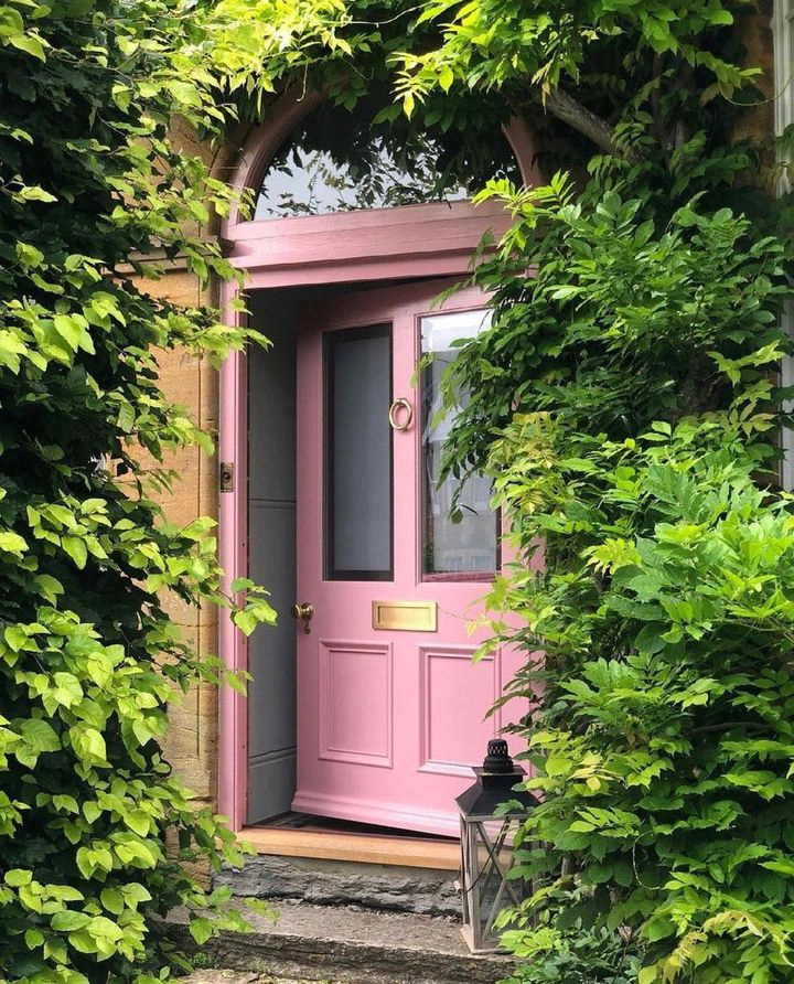 Farrow and Ball Nancy's Blushes 278 door