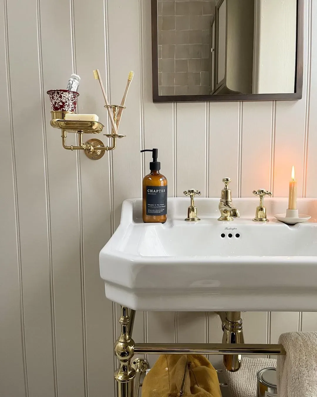 Farrow and Ball Stirabout bathroom interior