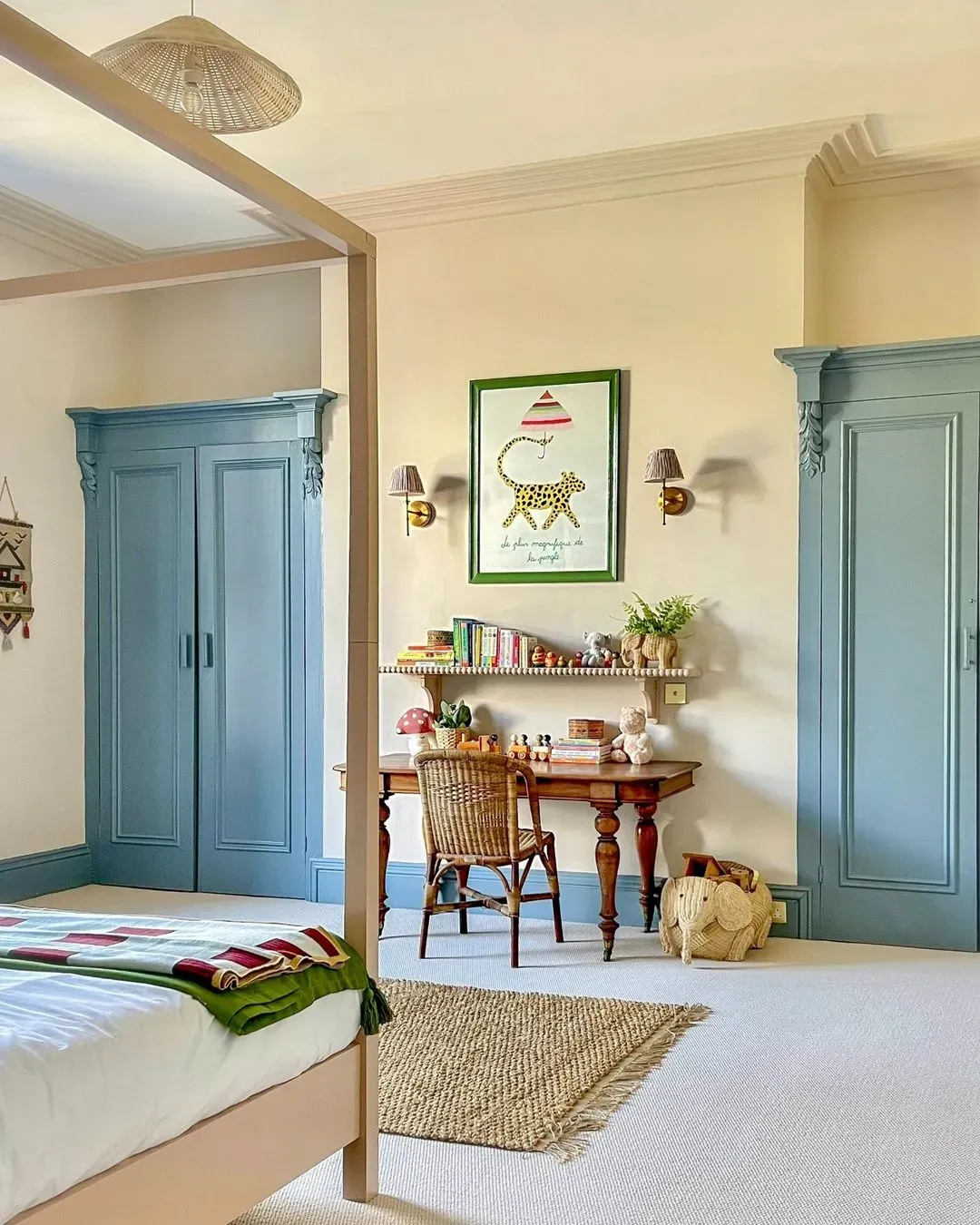 Stirabout bedroom interior idea