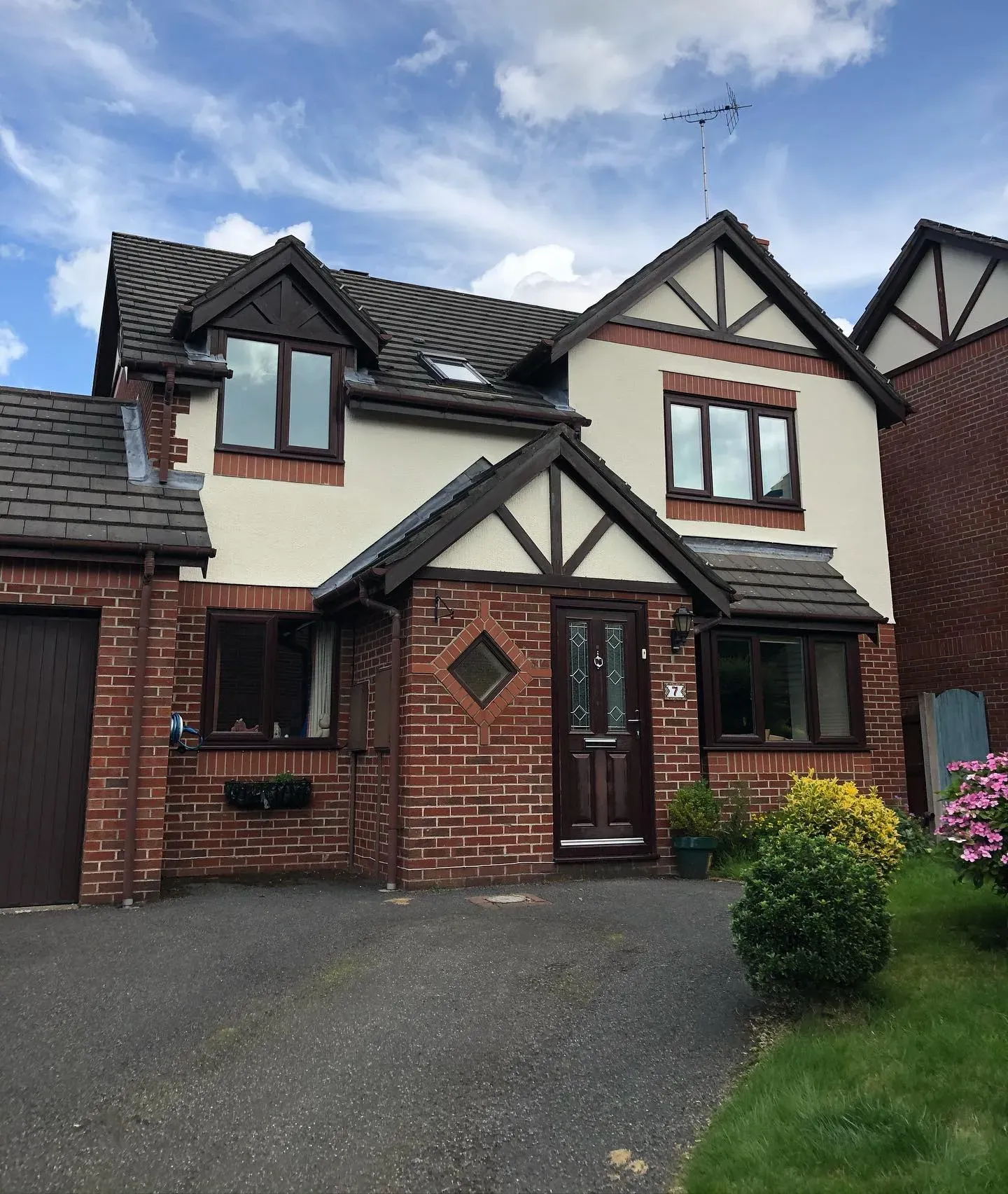 Dulux Gardenia house exterior paint