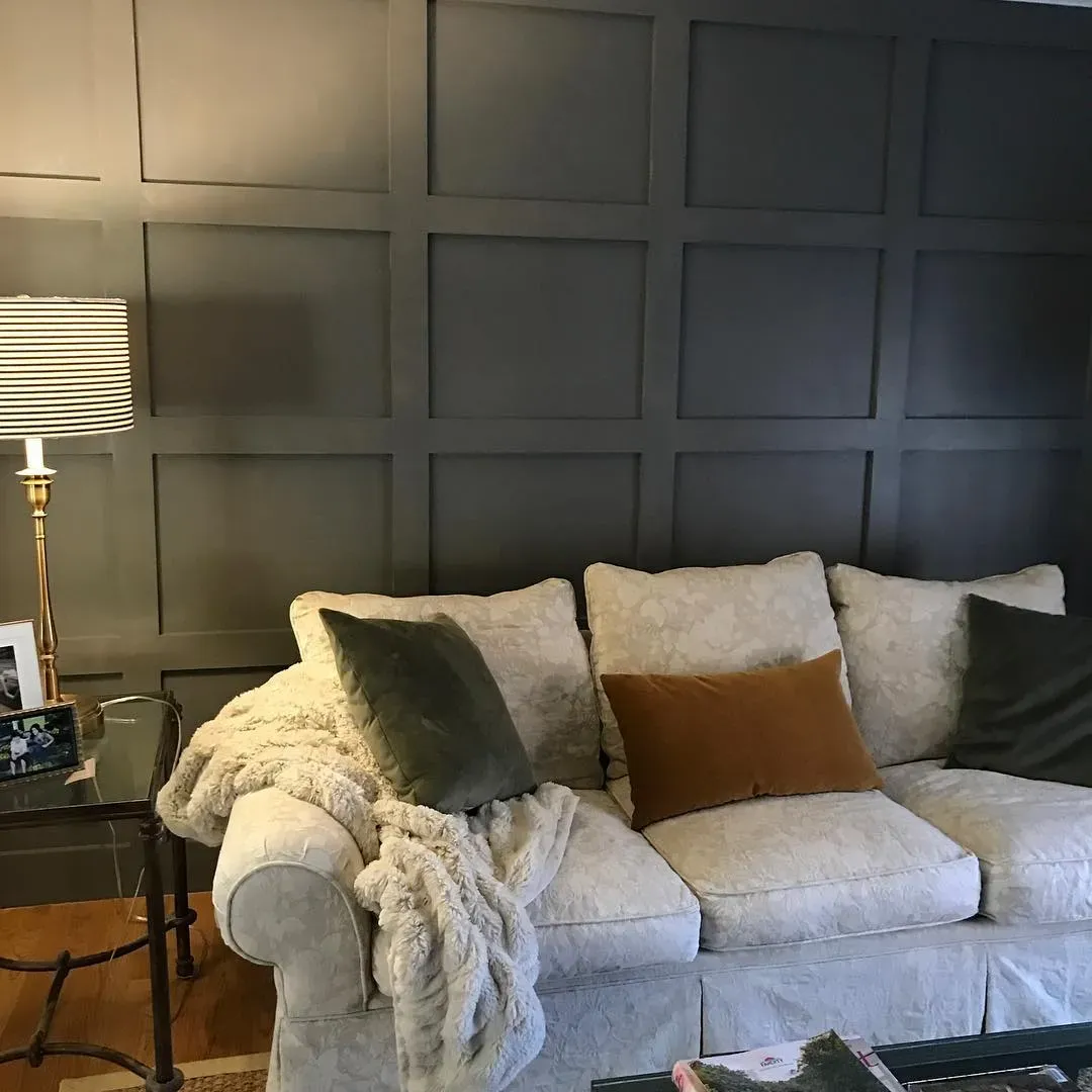 SW Gauntlet Gray living room panelling