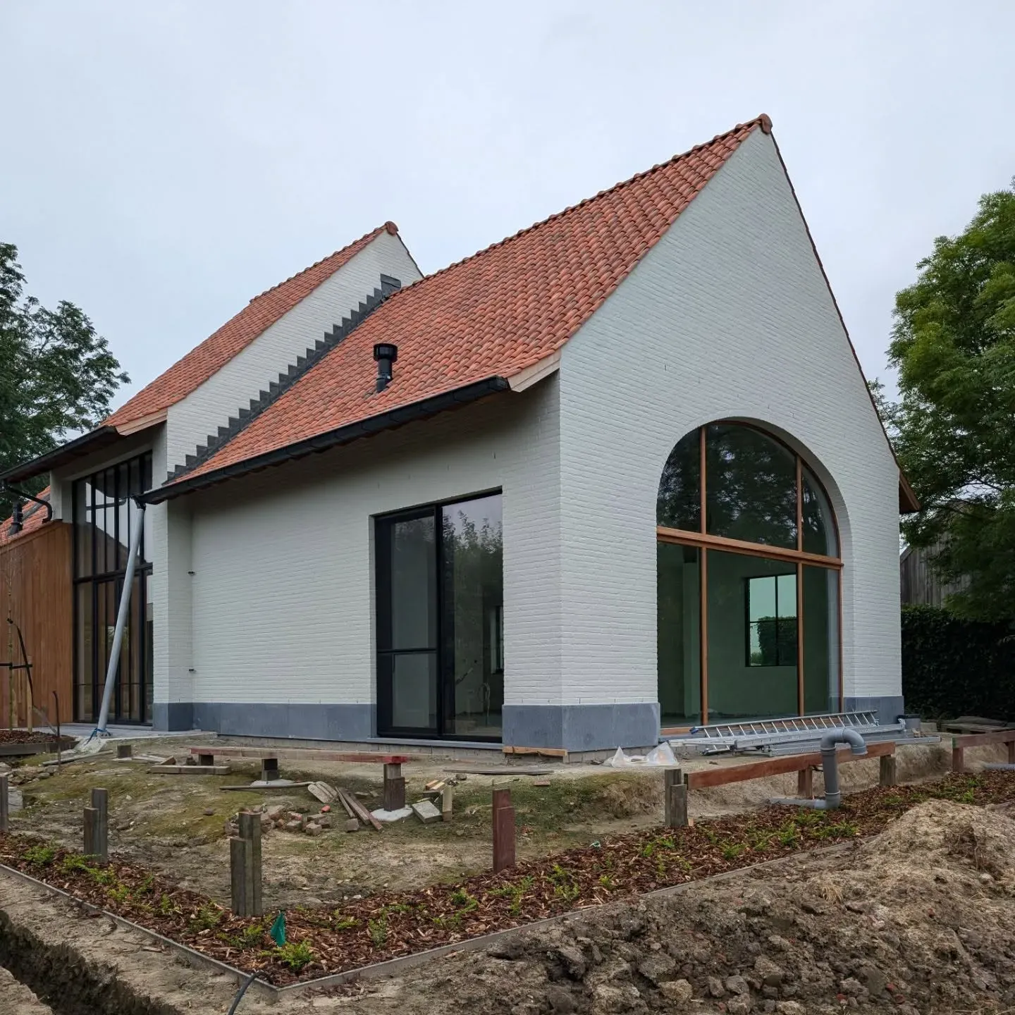 RAL 9002 house exterior color review