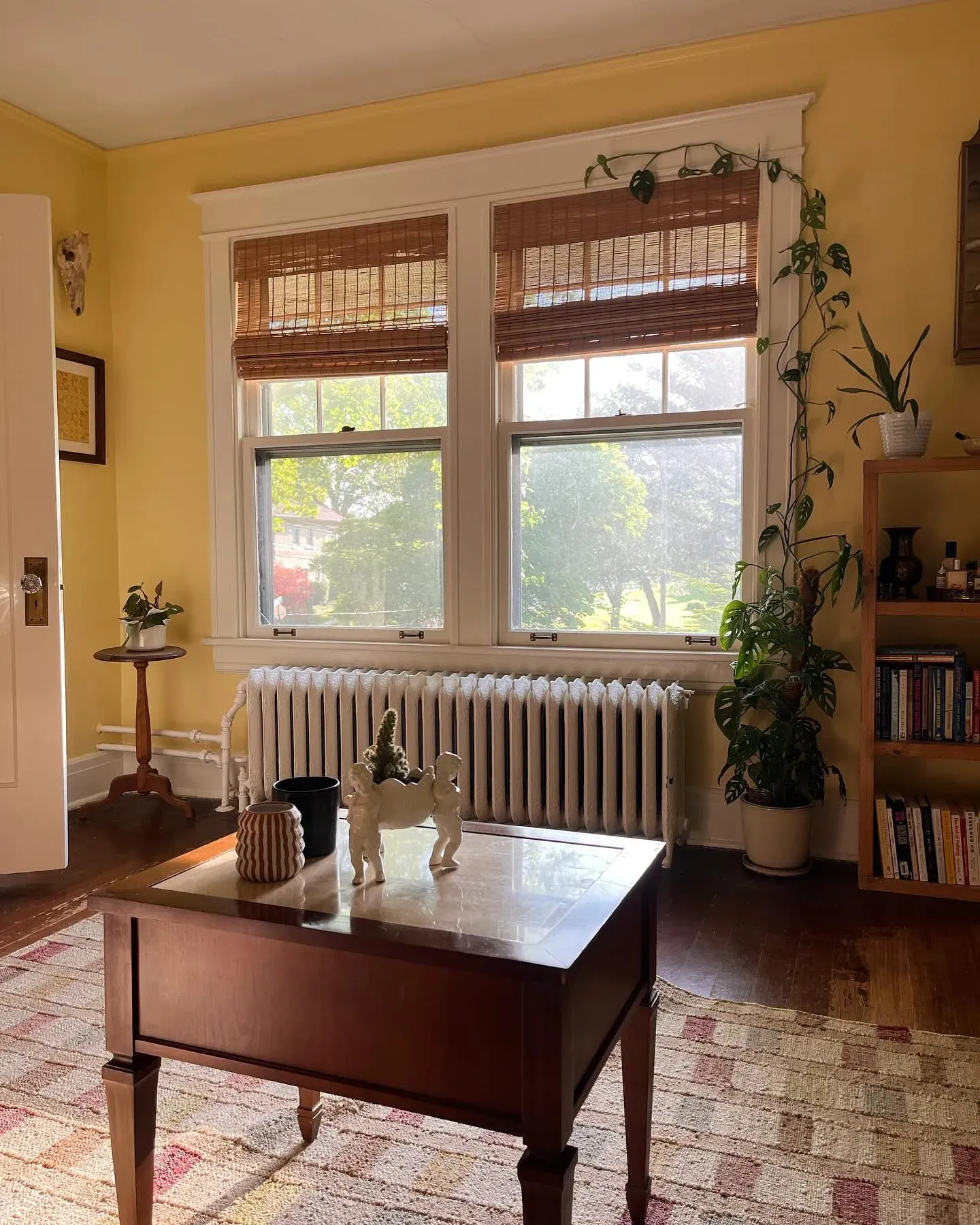 Hawthorne Yellow living room review