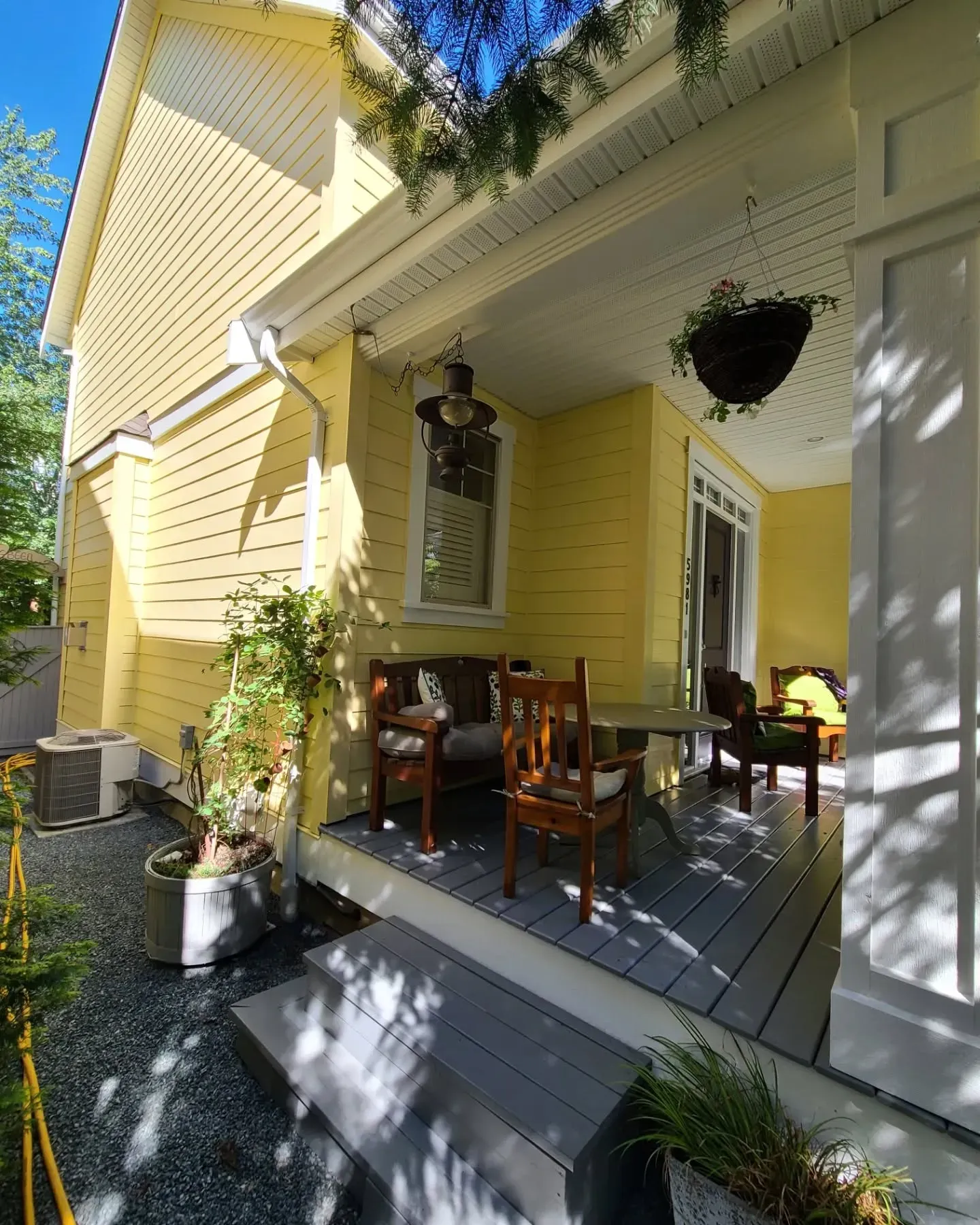 Benjamin Moore Hawthorne Yellow exterior review