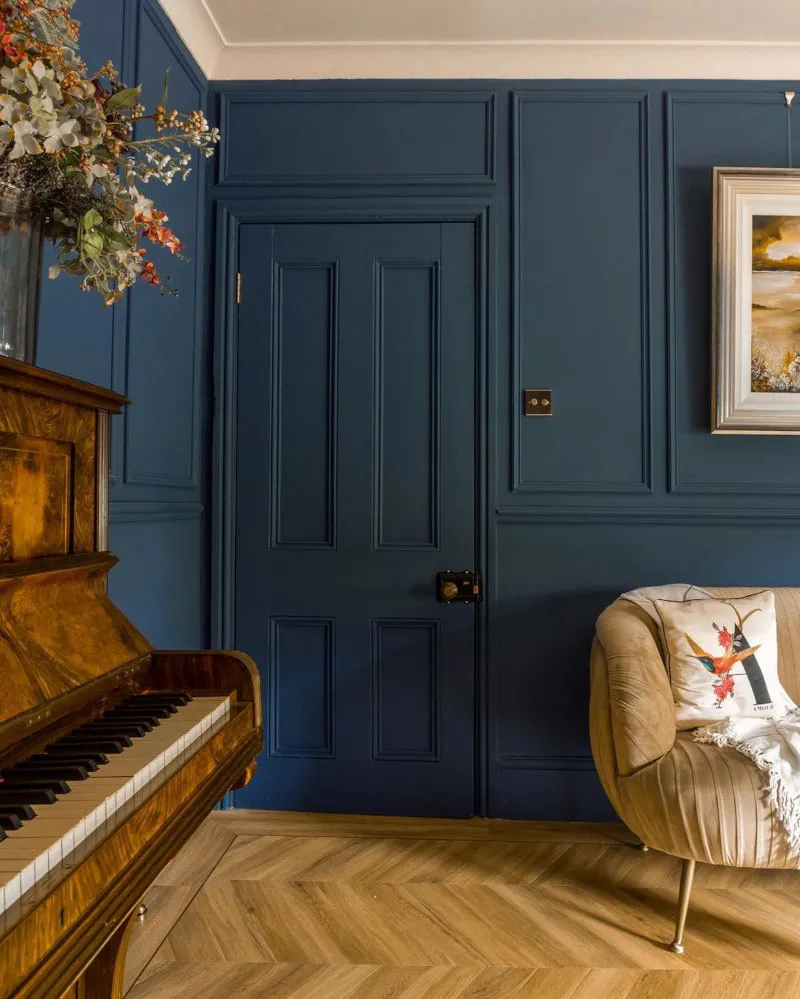 Interior with paint color Little Greene Hicks' Blue 208