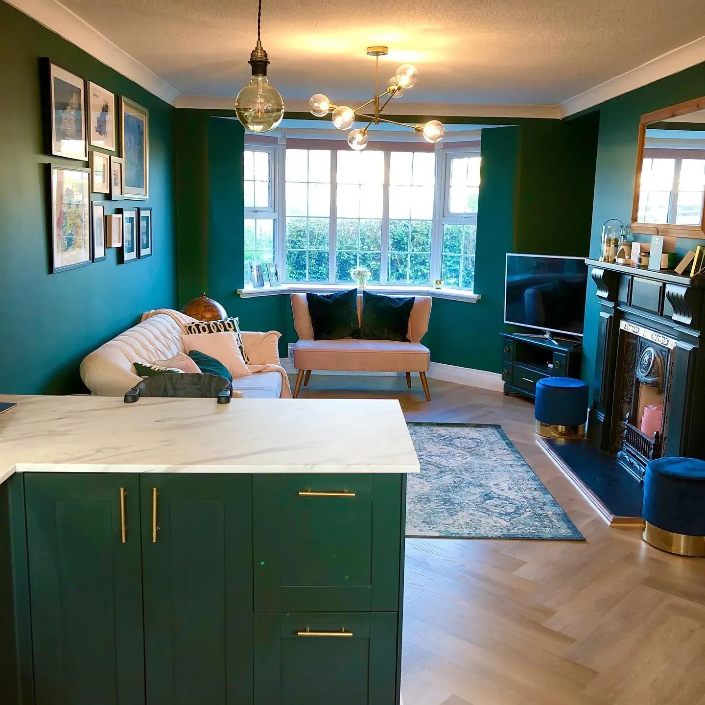 Dulux Highland Green living room color review