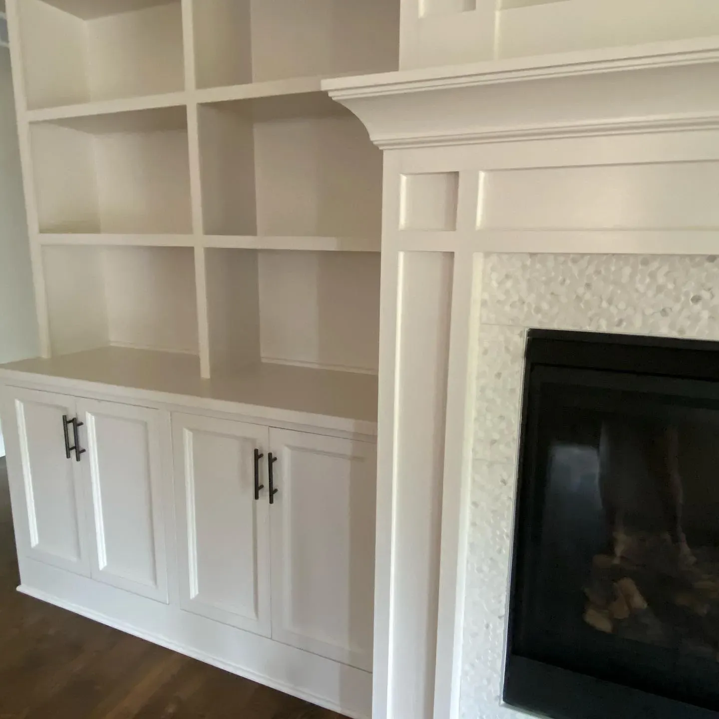 SW Incredible White living room fireplace 