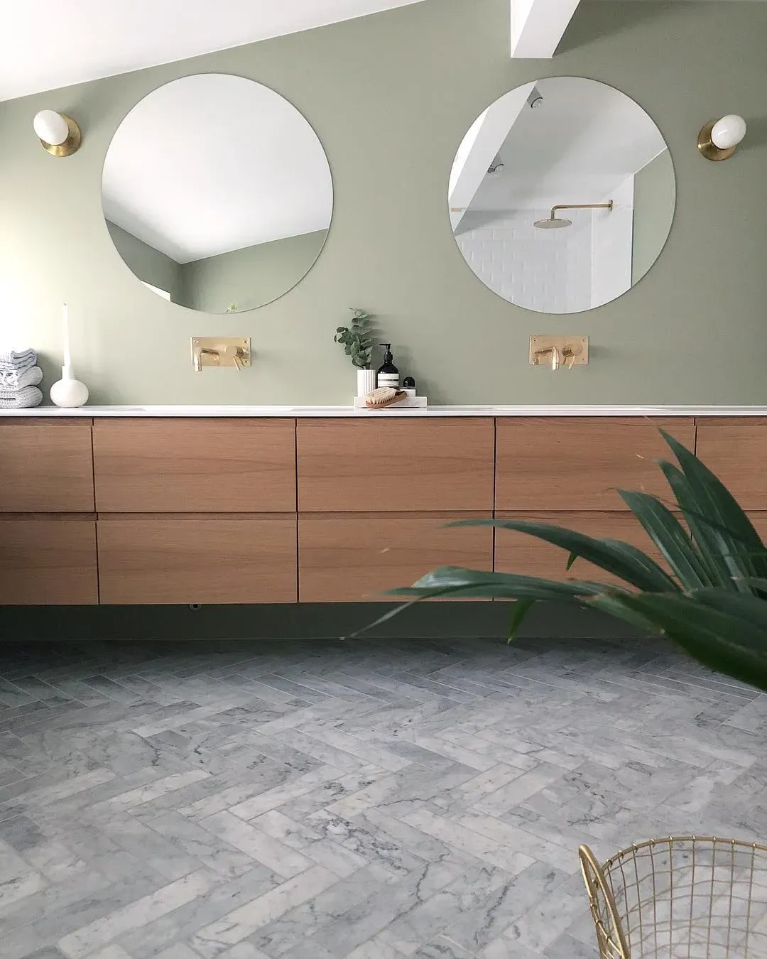 Jotun Laurel bathroom inspiration