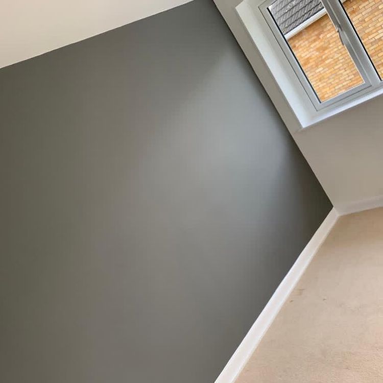 Interior with paint color Dulux Lead Grey (Silver Buckle) 28GG 22/002