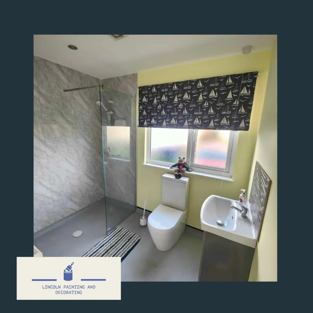 Dulux Lemon Spirit bathroom 