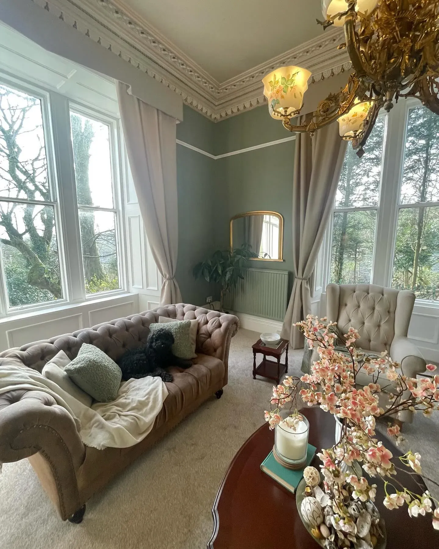 Windmill Lane victorian living room interior