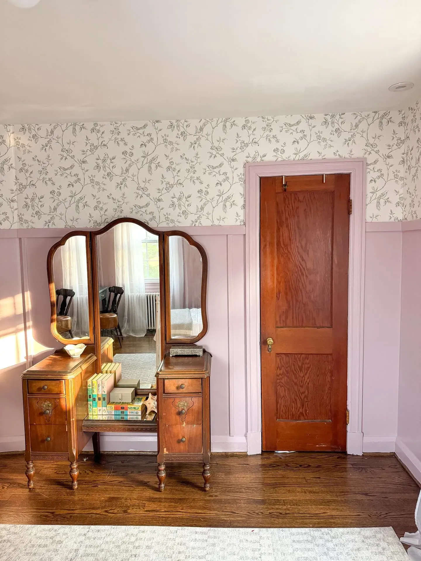 Sherwin Williams Mauve Finery bedroom panelling review