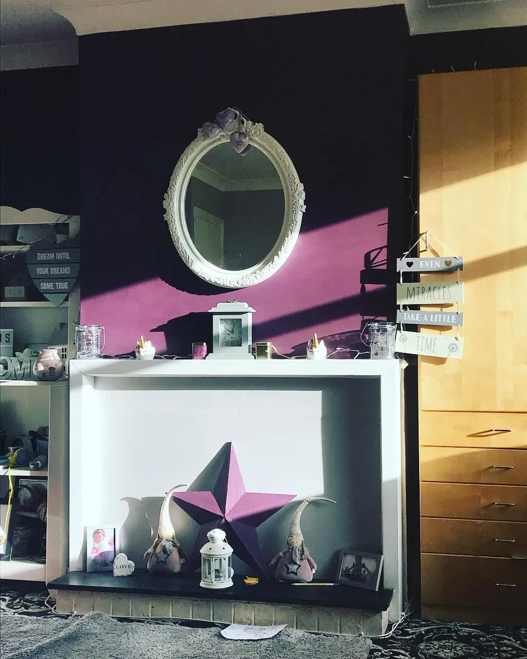 Dulux Mulberry Burst living room color