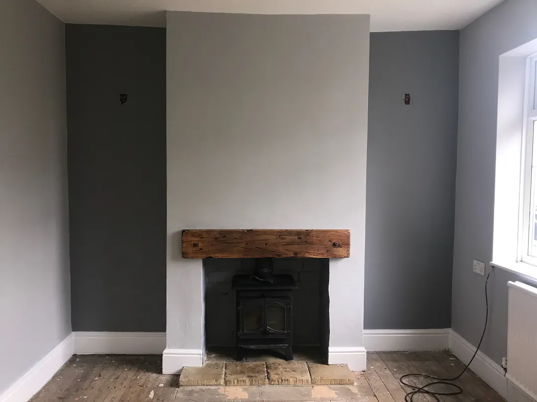 Interior with paint color Dulux Chic Shadow (UK) 