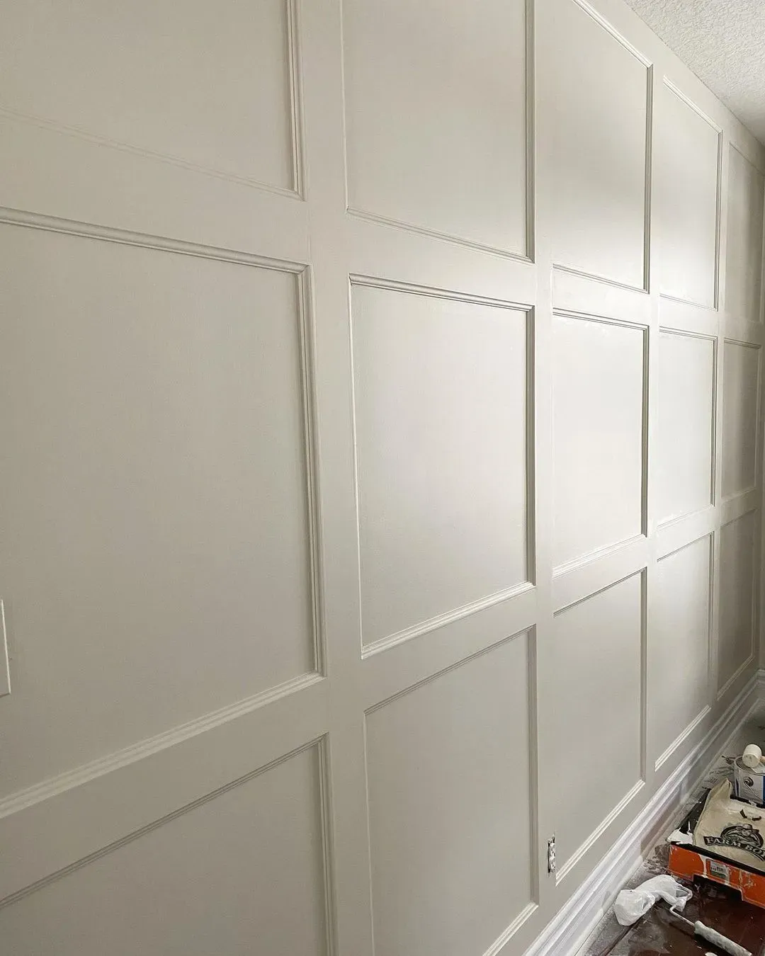 Benjamin Moore OC-20 bedroom wall panelling color