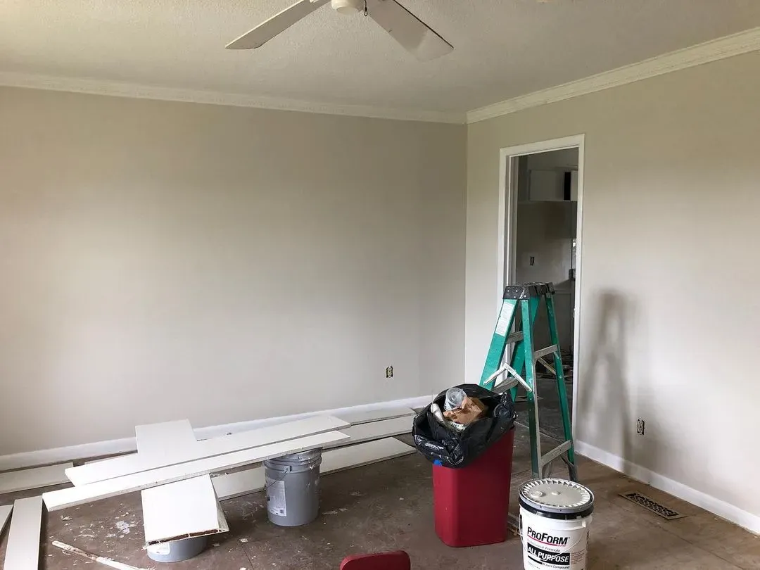 Benjamin Moore OC-20 bedroom paint