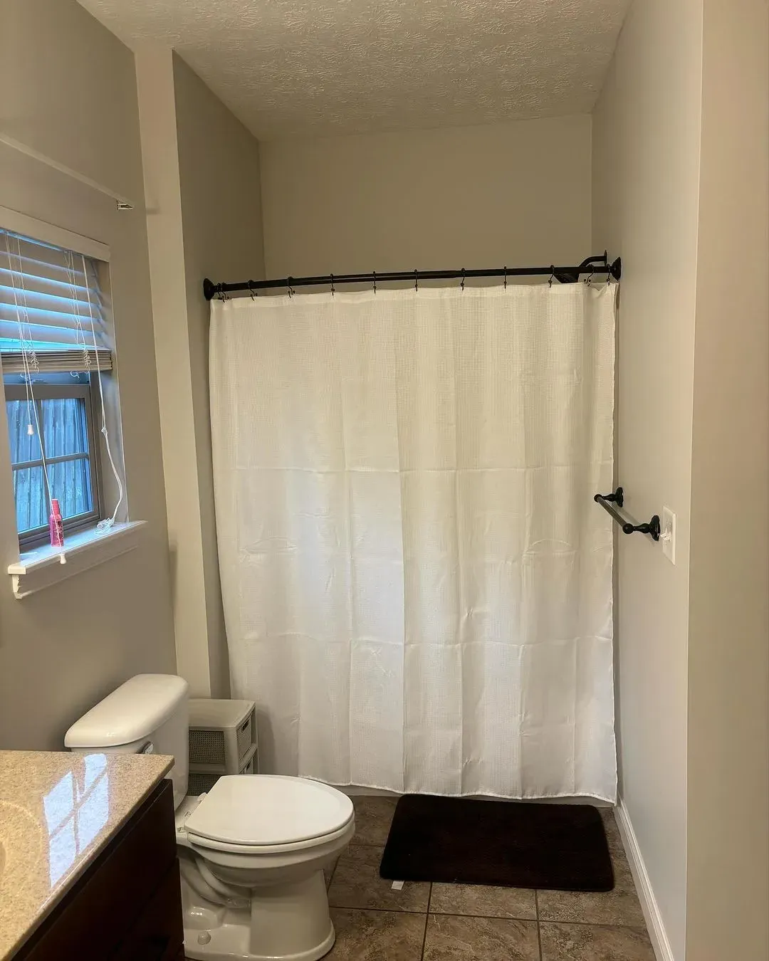 Benjamin Moore OC-20 bathroom paint