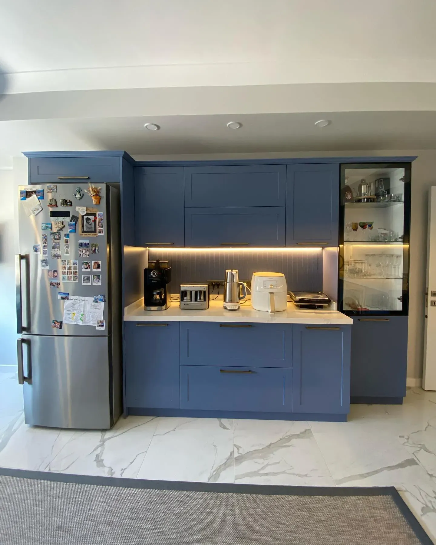 RAL Classic Pigeon blue kitchen cabinets color review