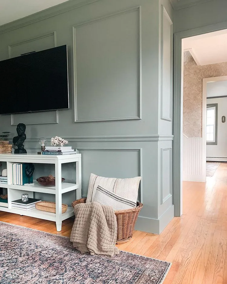 Wall moldings in sage green interior Farrow and Ball Pigeon