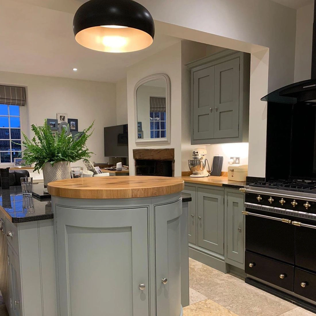 Farrow and Ball Pigeon 25 kitchen cabinets