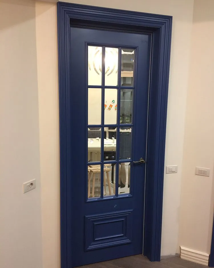 Dark blue door RAL5000 with glass details