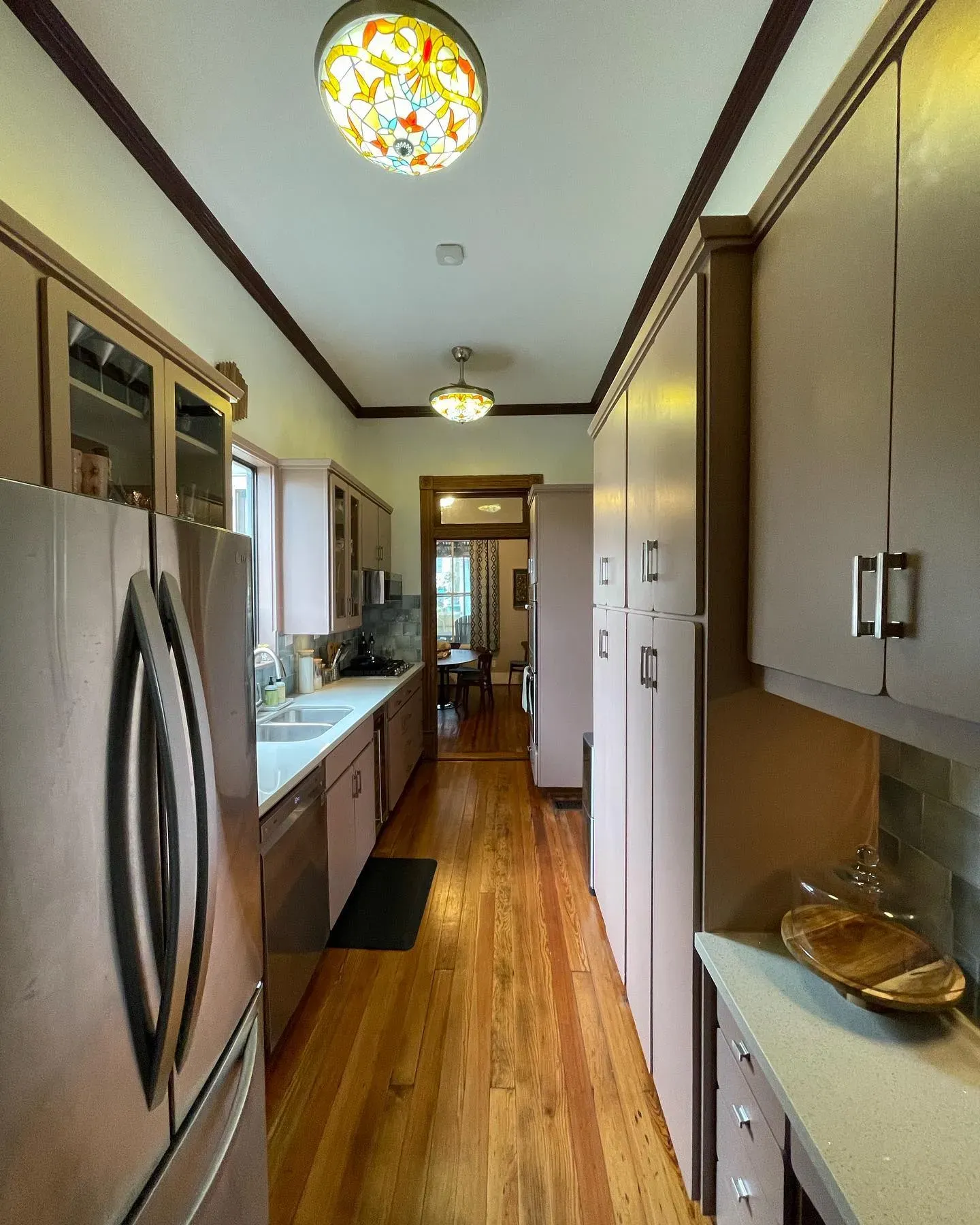 SW Redend Point kitchen cabinets color review