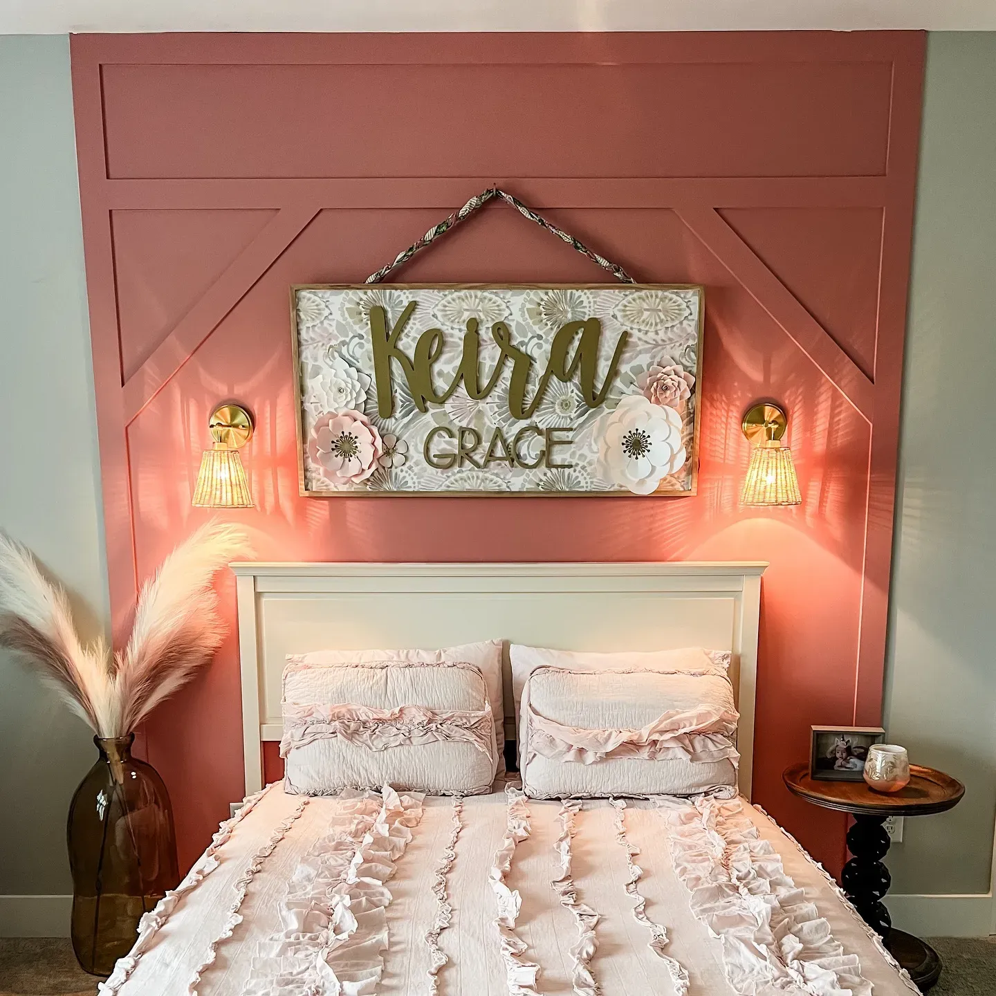 SW Resounding Rose bedroom panelling color