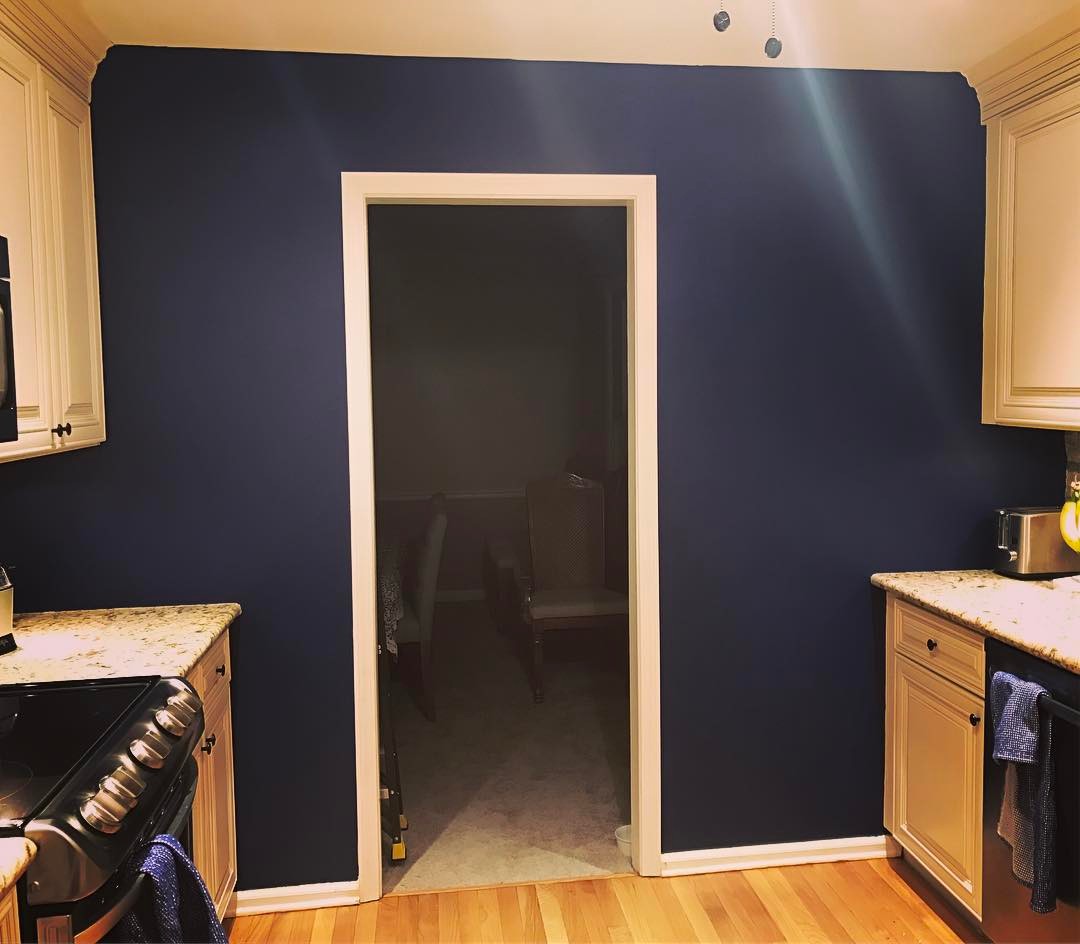 Interior with paint color Dulux Rich Navy 56BB 07/196