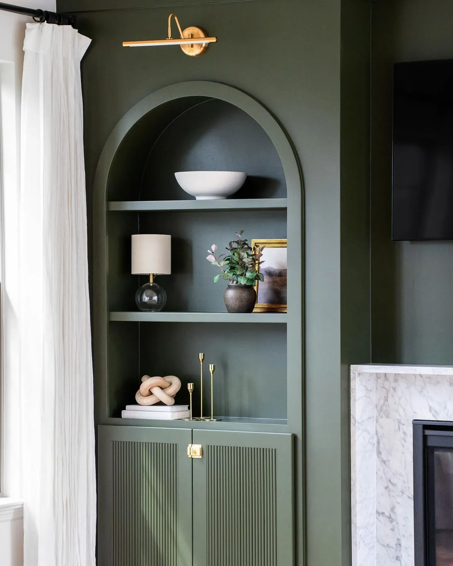 Sherwin Williams Ripe Olive living room 