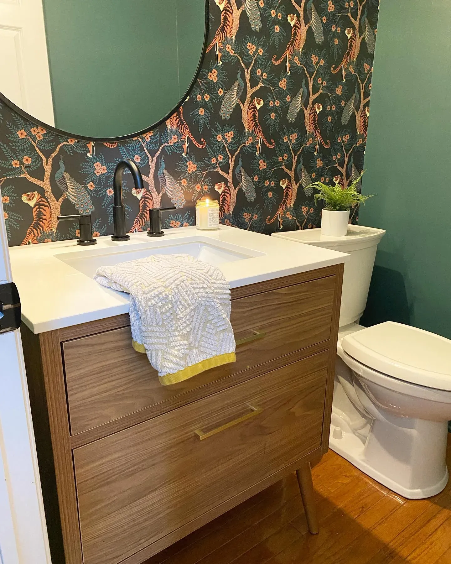 Rookwood Sash Green cozy bathroom paint