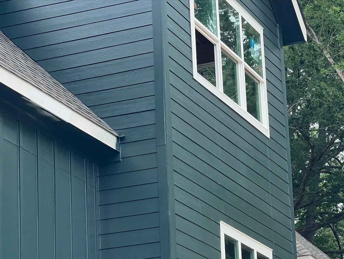 SW Rookwood Shutter Green exterior 
