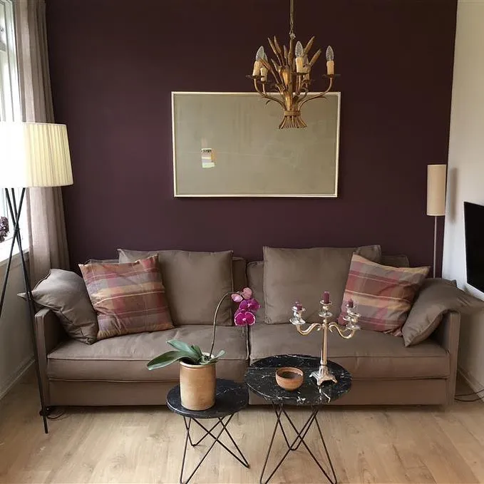 Dark purple accent wall with Farrow and Ball Brinjal