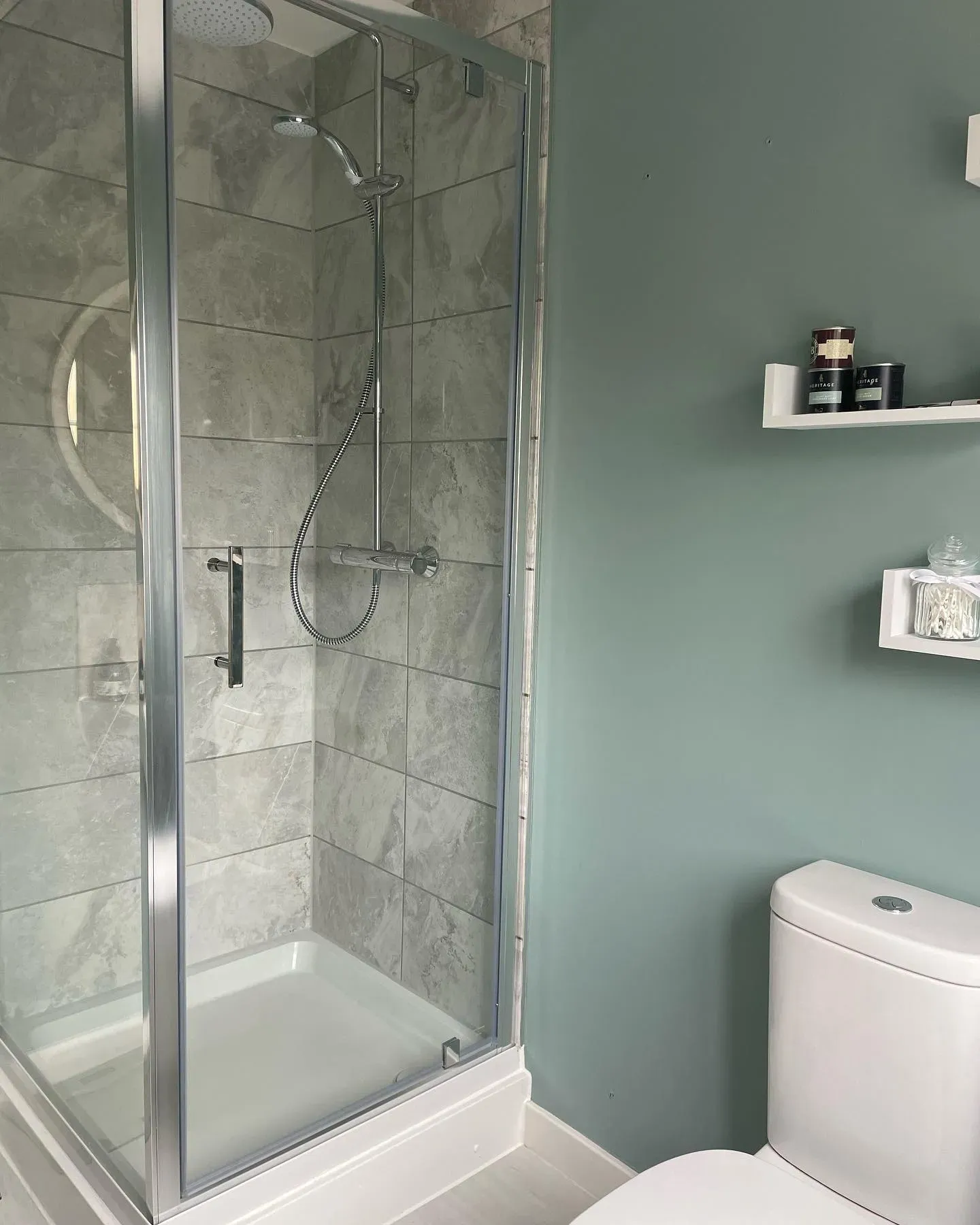 Dulux Rosemary Leaf bathroom inspo