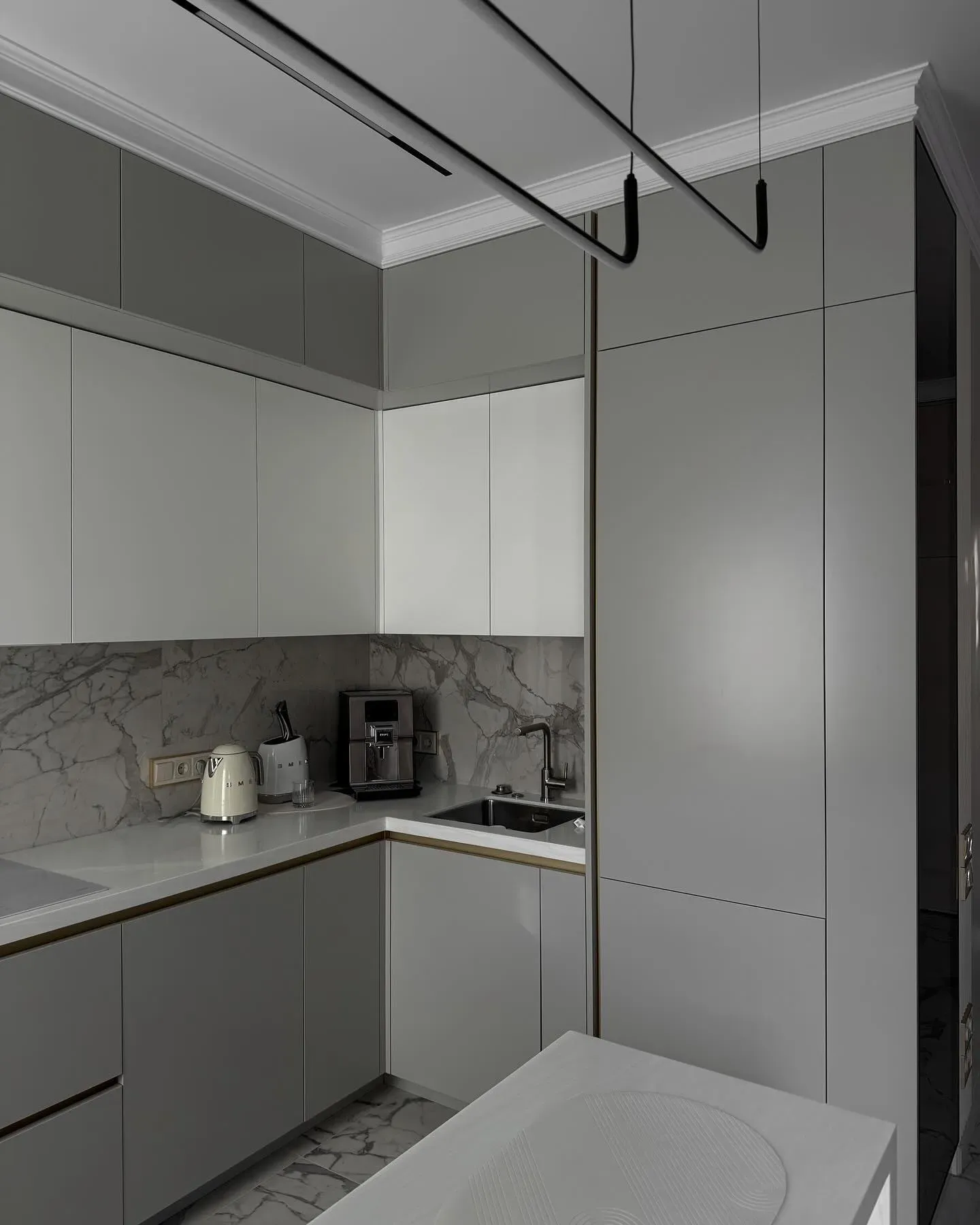 NCS S 2502-Y50R kitchen cabinets 