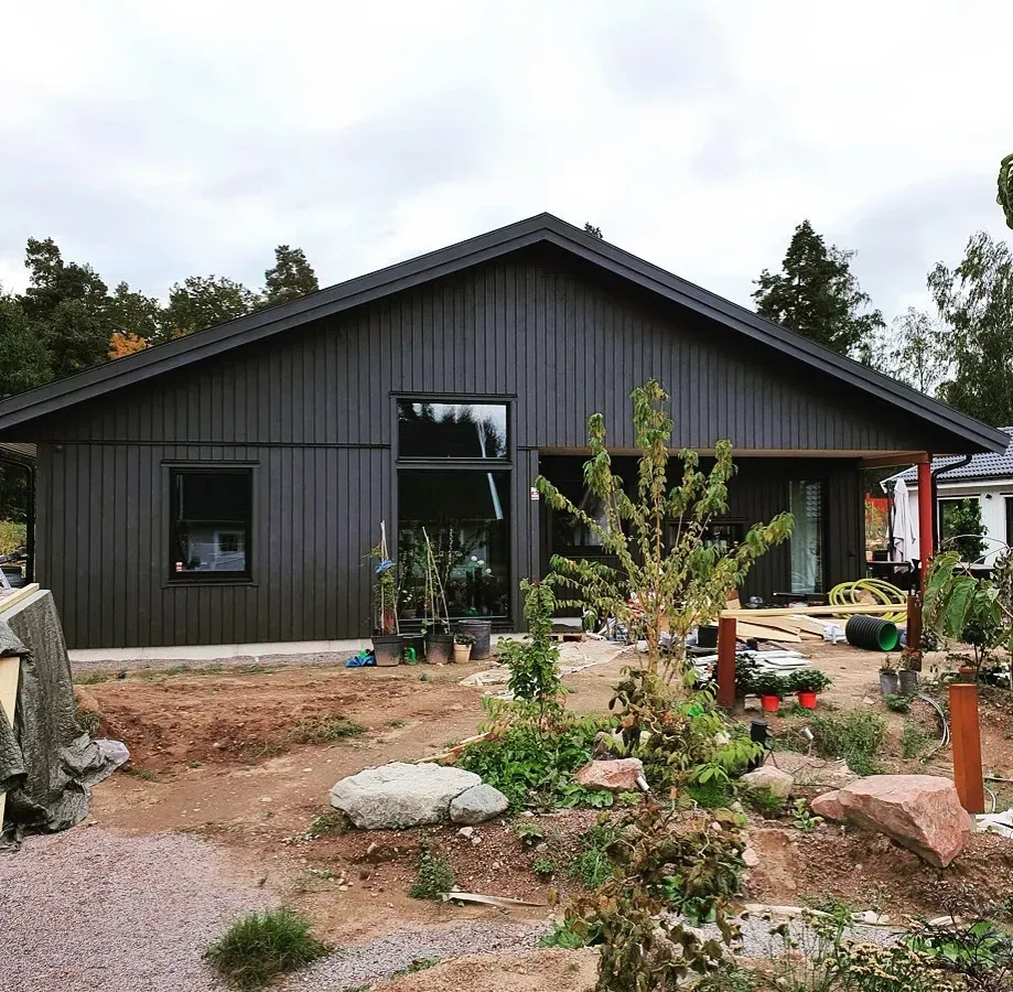 NCS S 8000-N exterior color