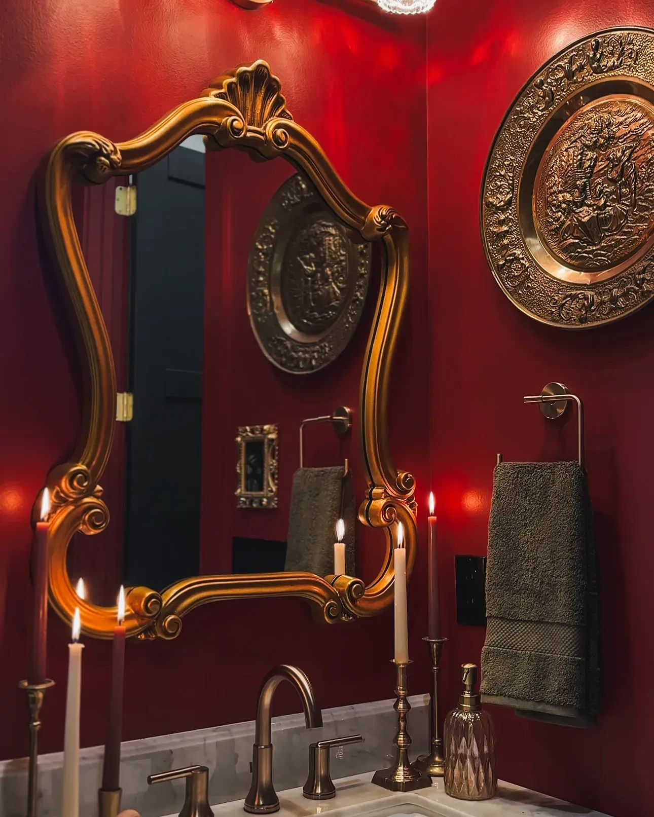 SW 7582 bathroom interior