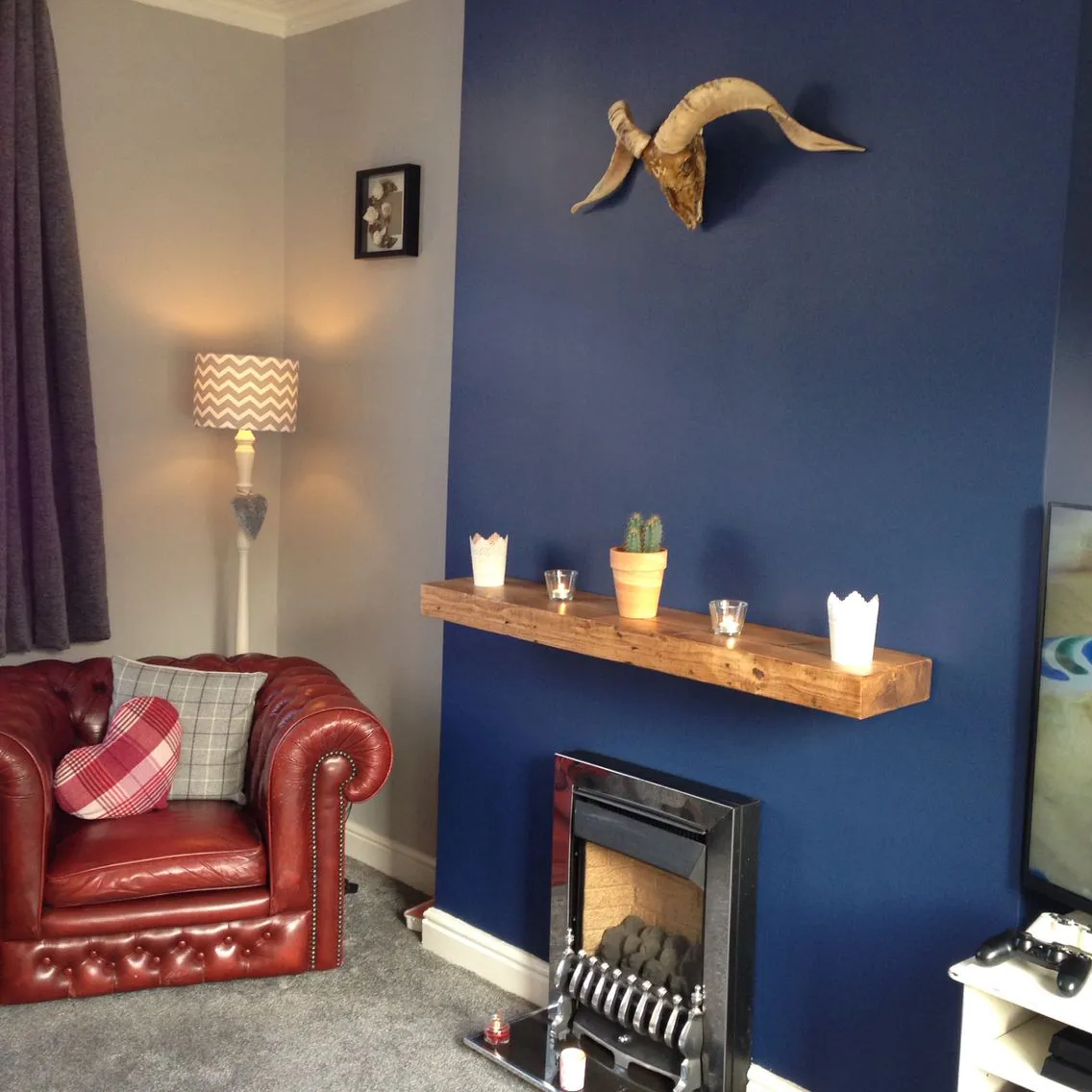 Interior with paint color Dulux Sapphire Salute 50BB 08/171