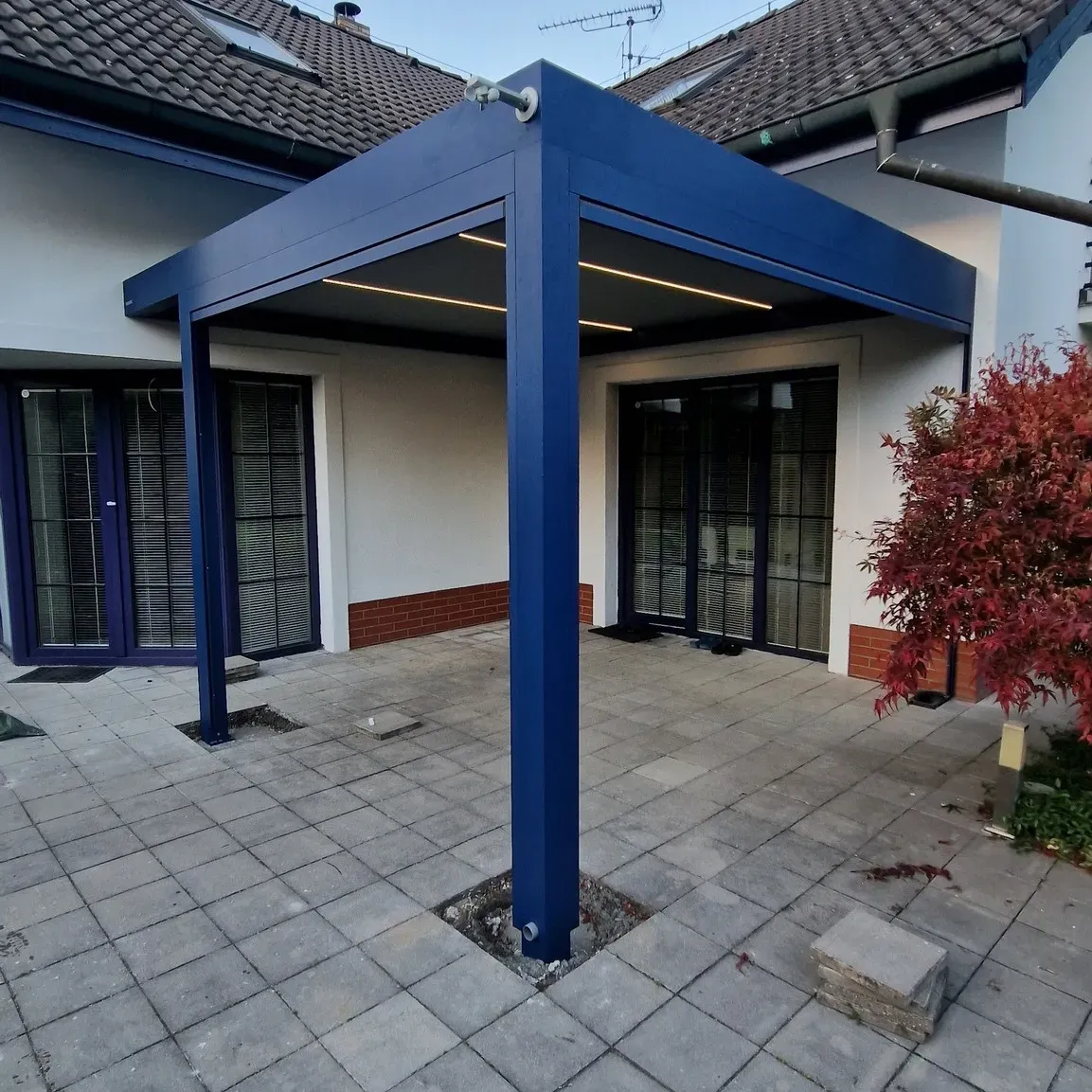  Sapphire blue exterior paint