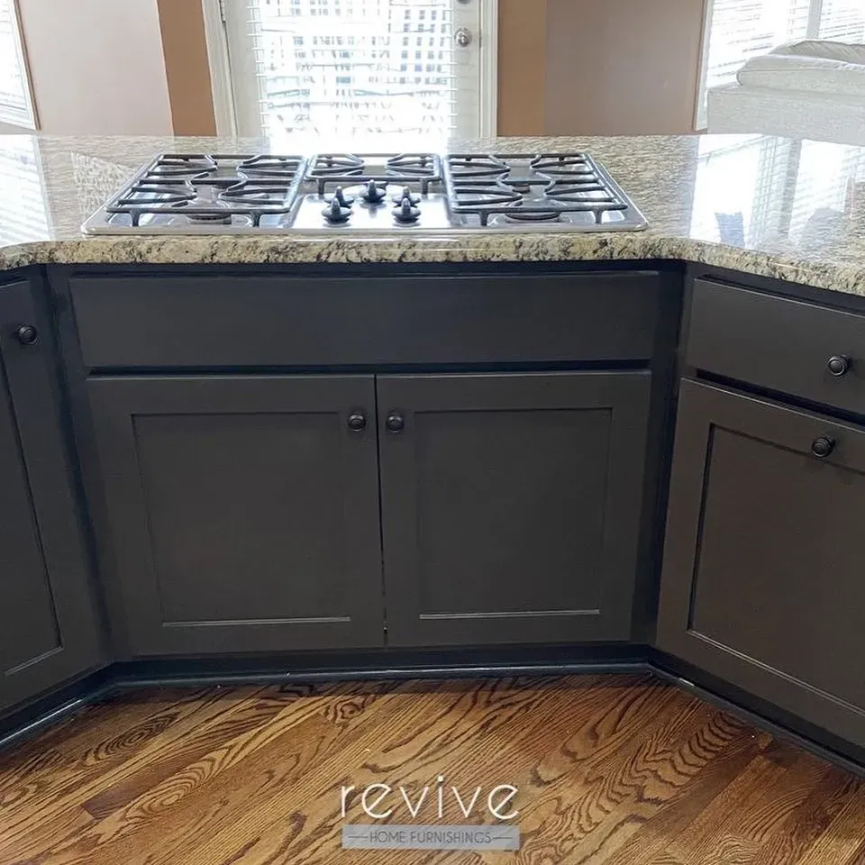 SW 7675 kitchen cabinets color review