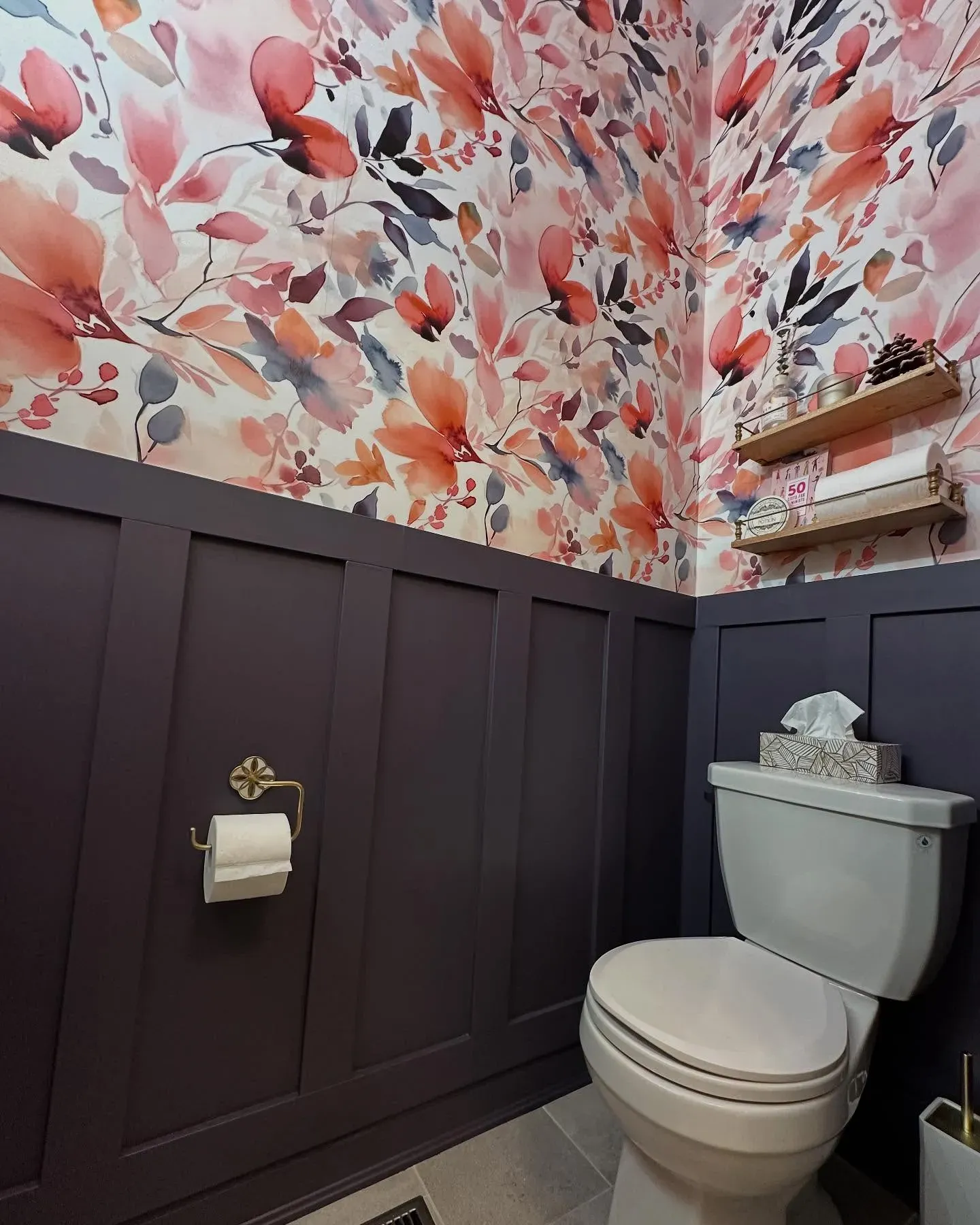 Benjamin Moore Shadow bathroom paint