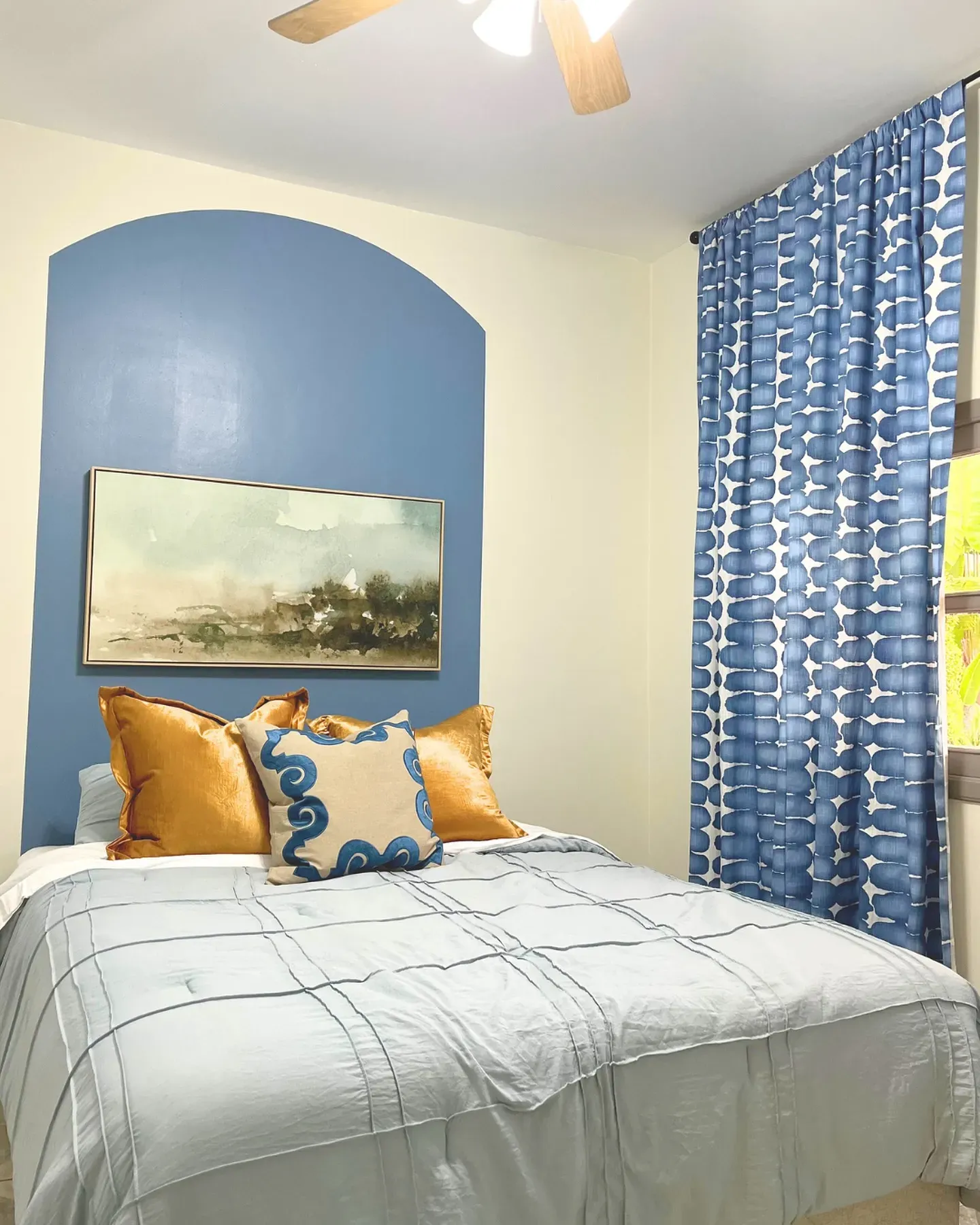 SW Sporty Blue bedroom color review