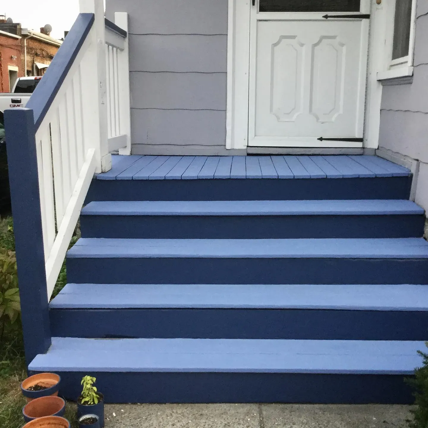 Sporty Blue exterior paint